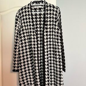 Kasper Black and White Houndstooth Sweater